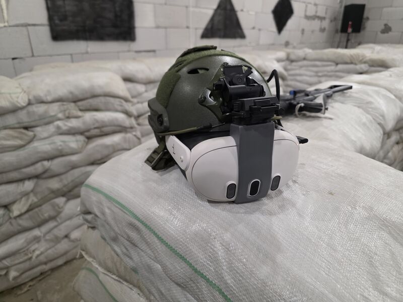 Trainee VR kit — tactical helmet with mounted Meta Quest 3 headset